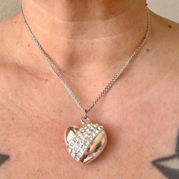 3D sterling silver heart choker necklace with 3 rows of lab diamonds over 1kt - Picture 2 of 2